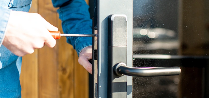 Aluminium Door Lock Replacement in Miami Beach, Florida