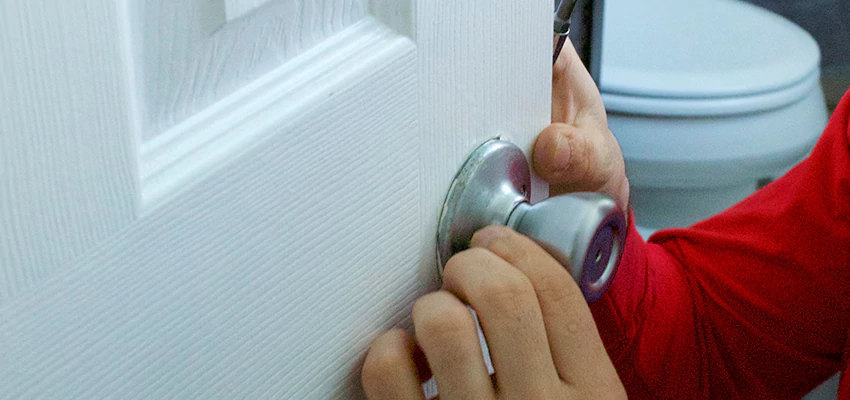 Vintage Door Knob Replacement in Miami Beach, FL